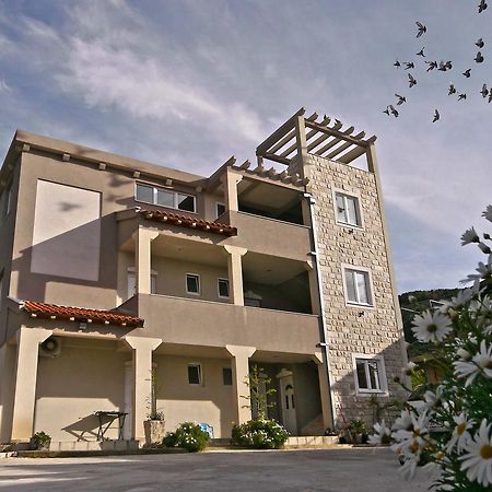 Mirta Apartments Family Farm Budva Eksteriør bilde