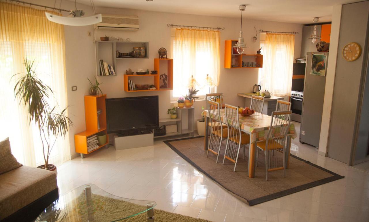 Mirta Apartments Family Farm Budva Eksteriør bilde