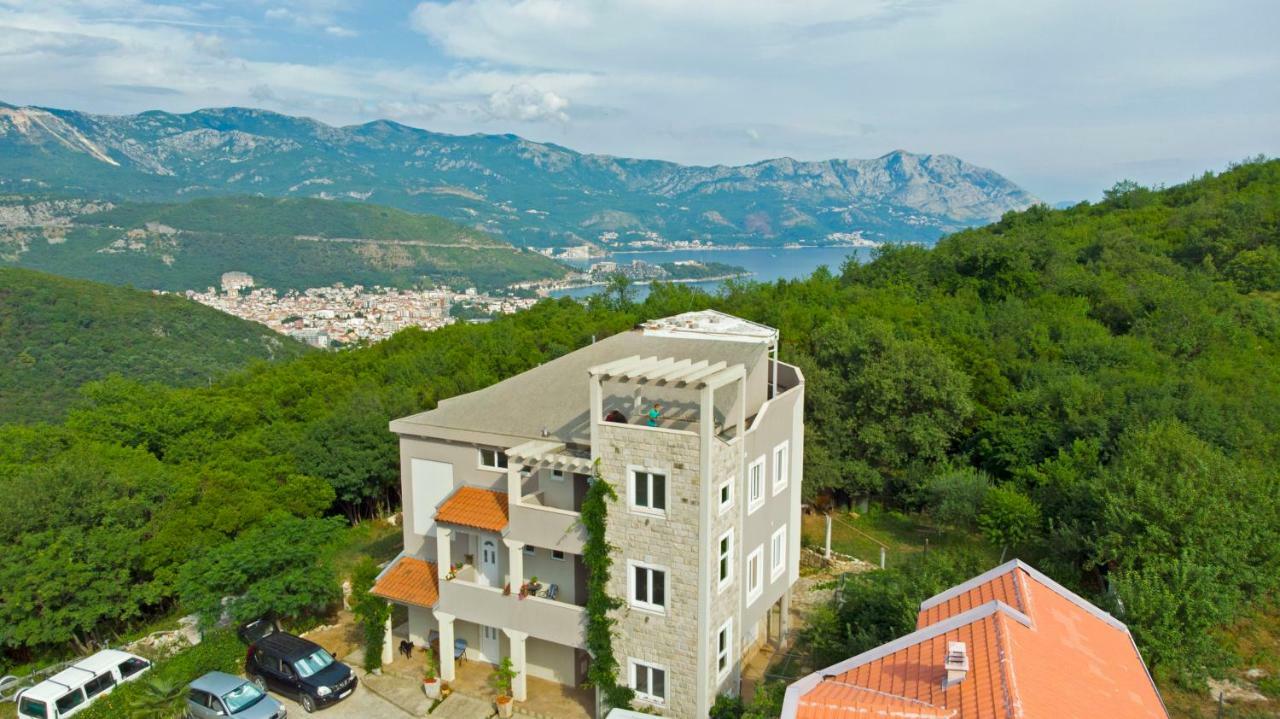 Mirta Apartments Family Farm Budva Eksteriør bilde