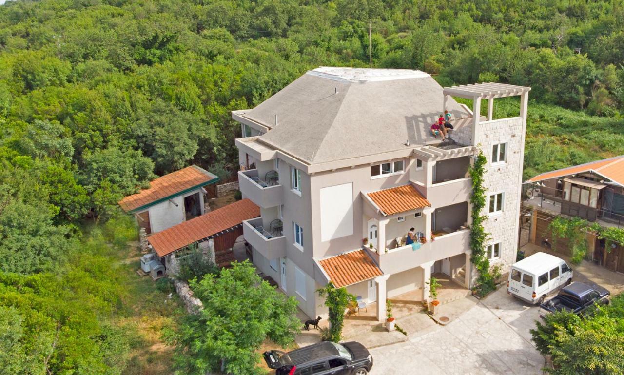 Mirta Apartments Family Farm Budva Eksteriør bilde